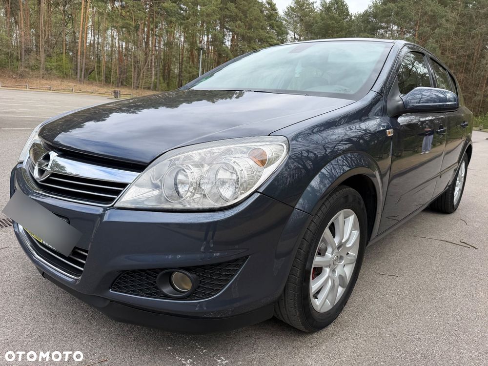 Opel Astra 1.6 Style - 24