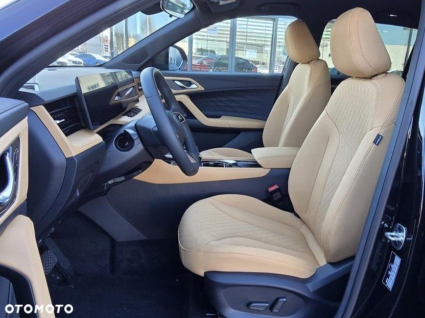 MG HS 1.5 T-GDI Excite DCT - 12