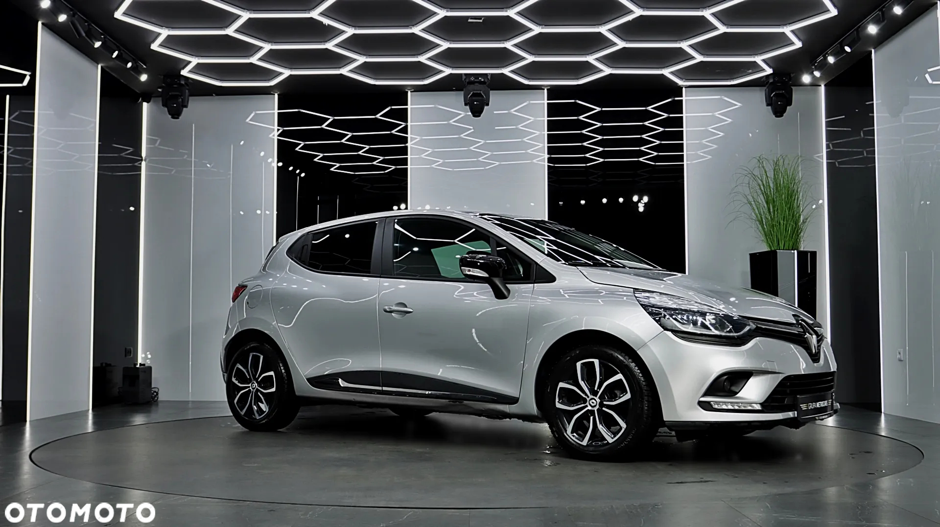 Renault Clio 0.9 Energy TCe Zen - 12