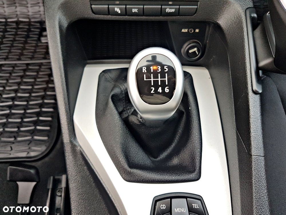 BMW X1 sDrive18d xLine - 24