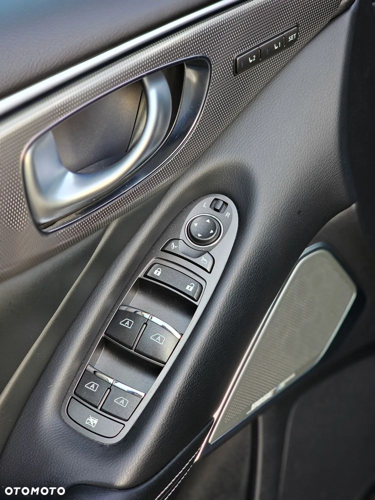 Infiniti Q50 2.0t Sport Tech EU6 - 21