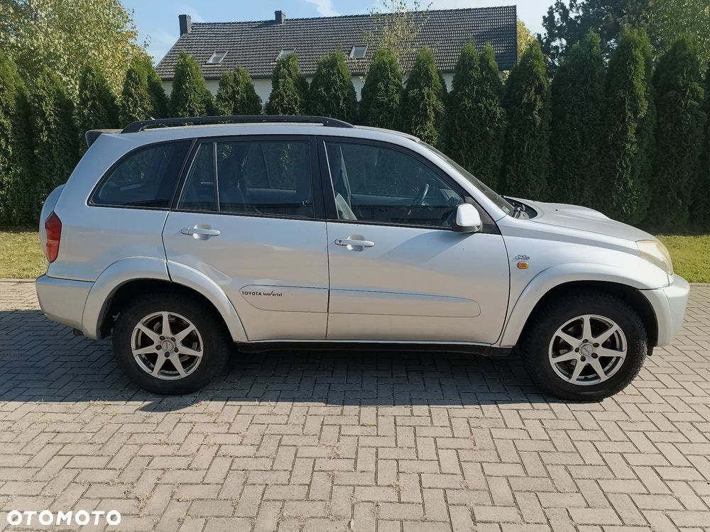 Toyota RAV4 - 2