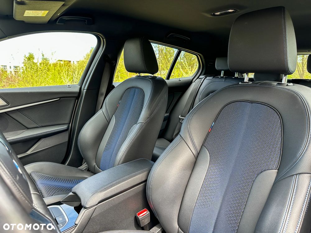 BMW Seria 1 118i M Sport - 12