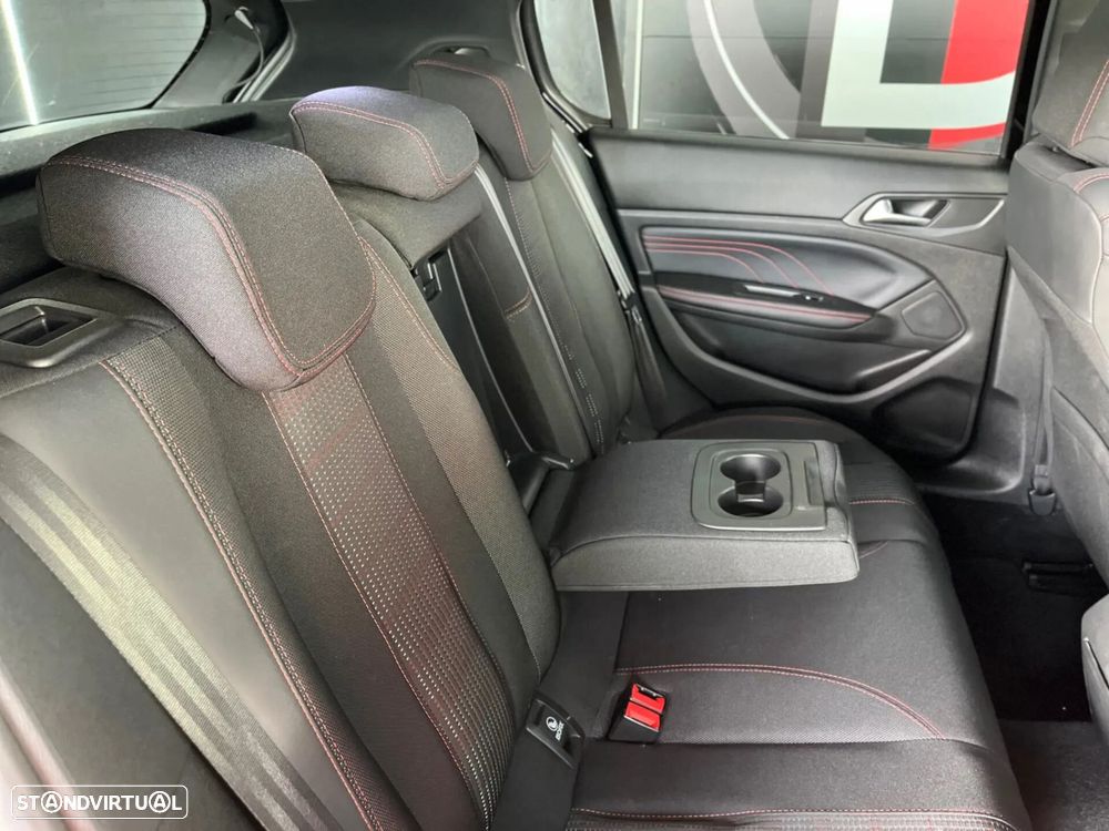 Peugeot 308 - 44