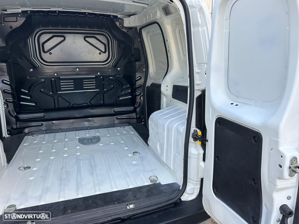 Fiat Fiorino 1.3 M-jet SX - 29