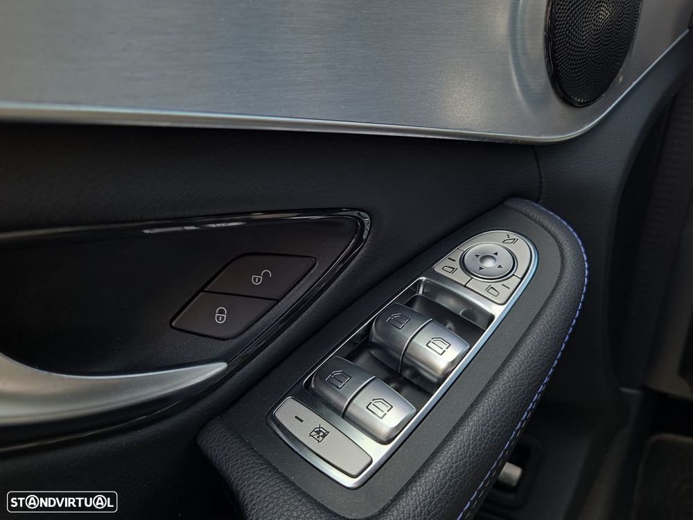 Mercedes-Benz C 300 de AMG Line - 14