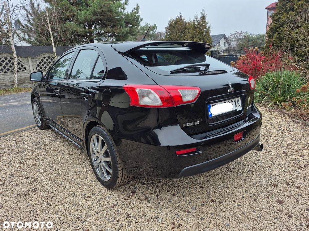 Mitsubishi Lancer 1.8 Intense - 12