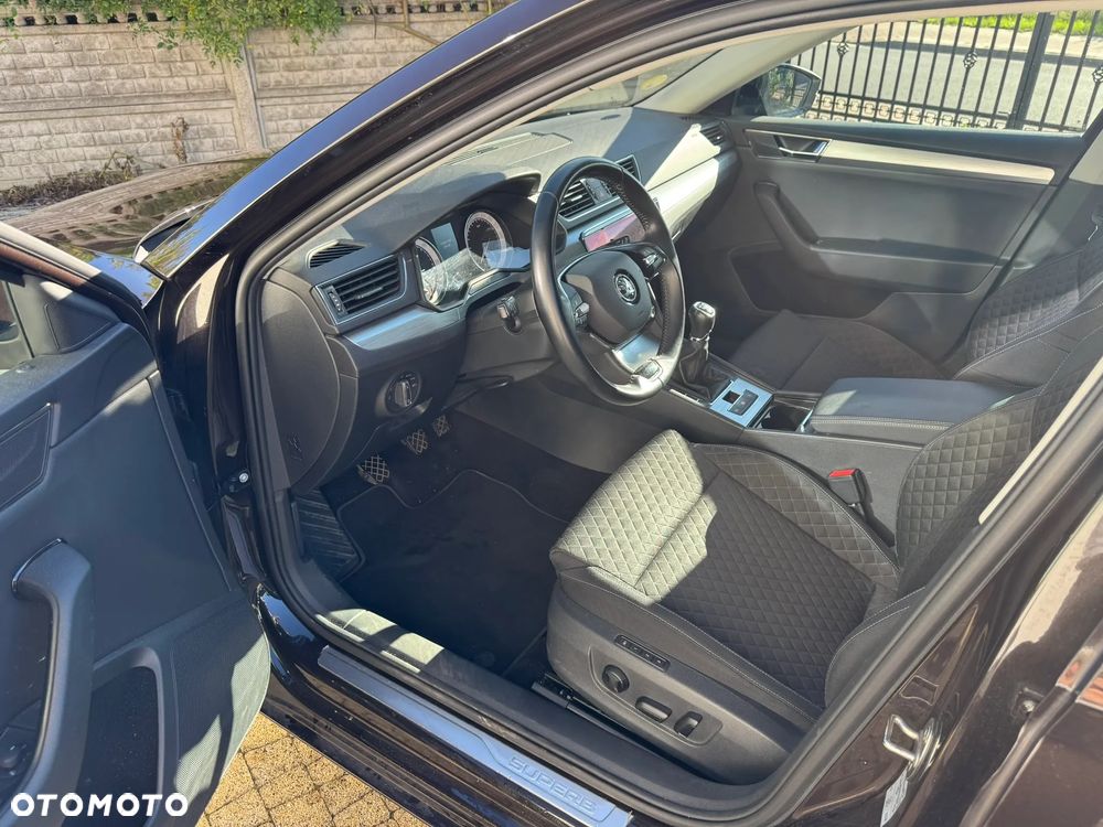 Skoda Superb 2.0 TDI Ambition - 7