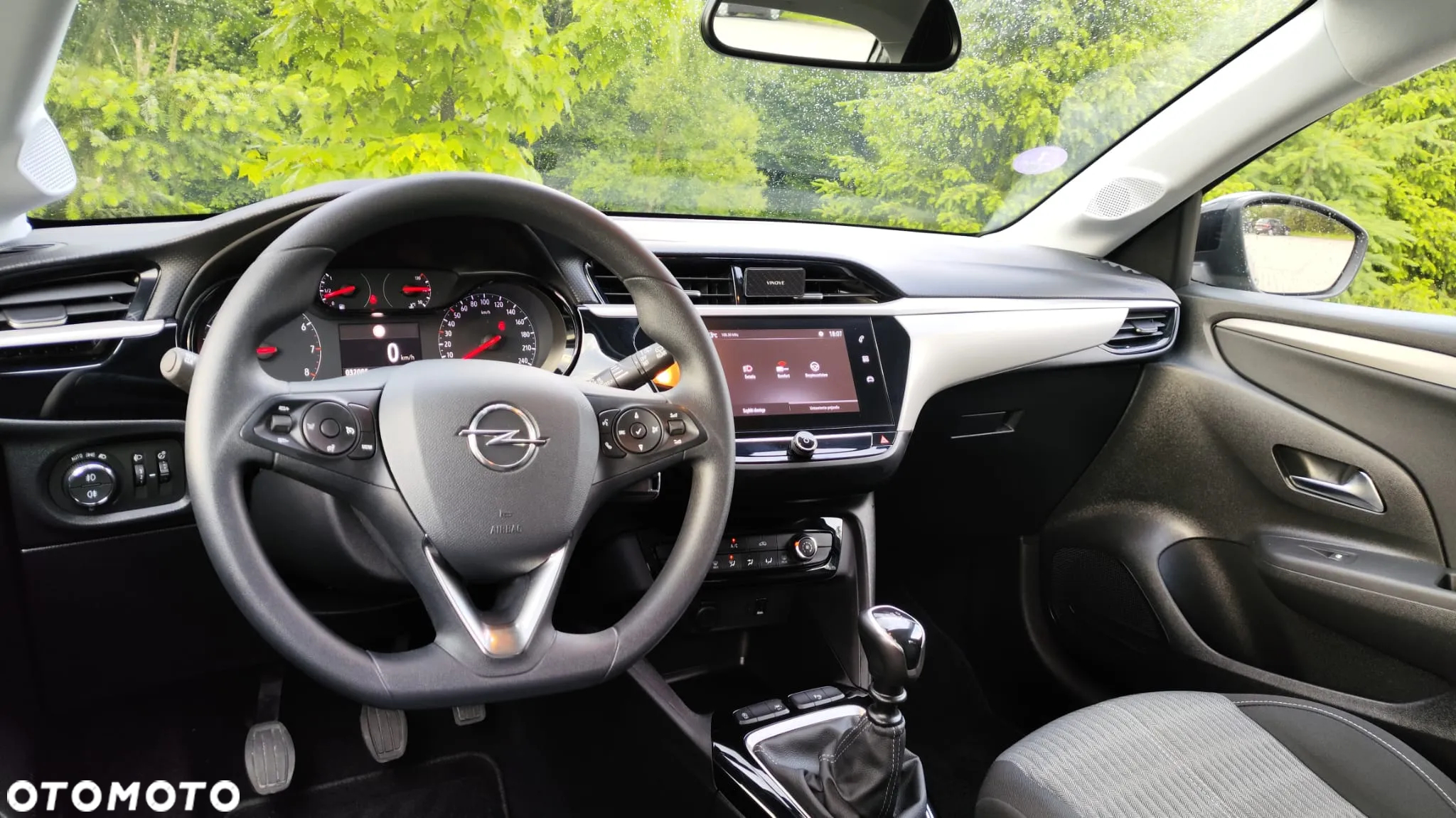 Opel Corsa 1.2 Direct Injection Turbo - 26