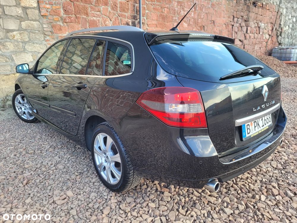 Renault Laguna dCi 150 FAP Start-Stop GT - 13