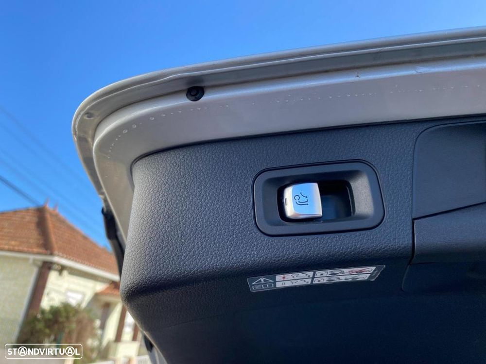 Mercedes-Benz C 300 de T 9G-TRONIC Avantgarde - 7