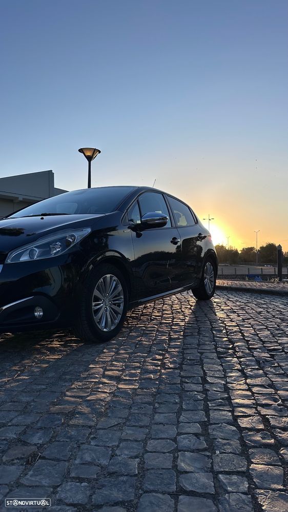 Peugeot 208 1.2 PureTech Style - 3