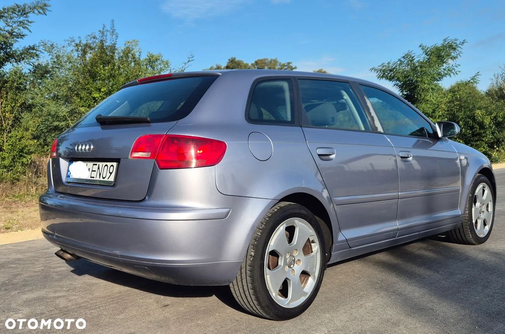 Audi A3 Sportback - 3