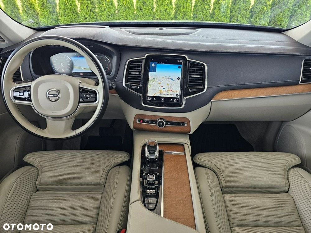 Volvo XC 90 - 33