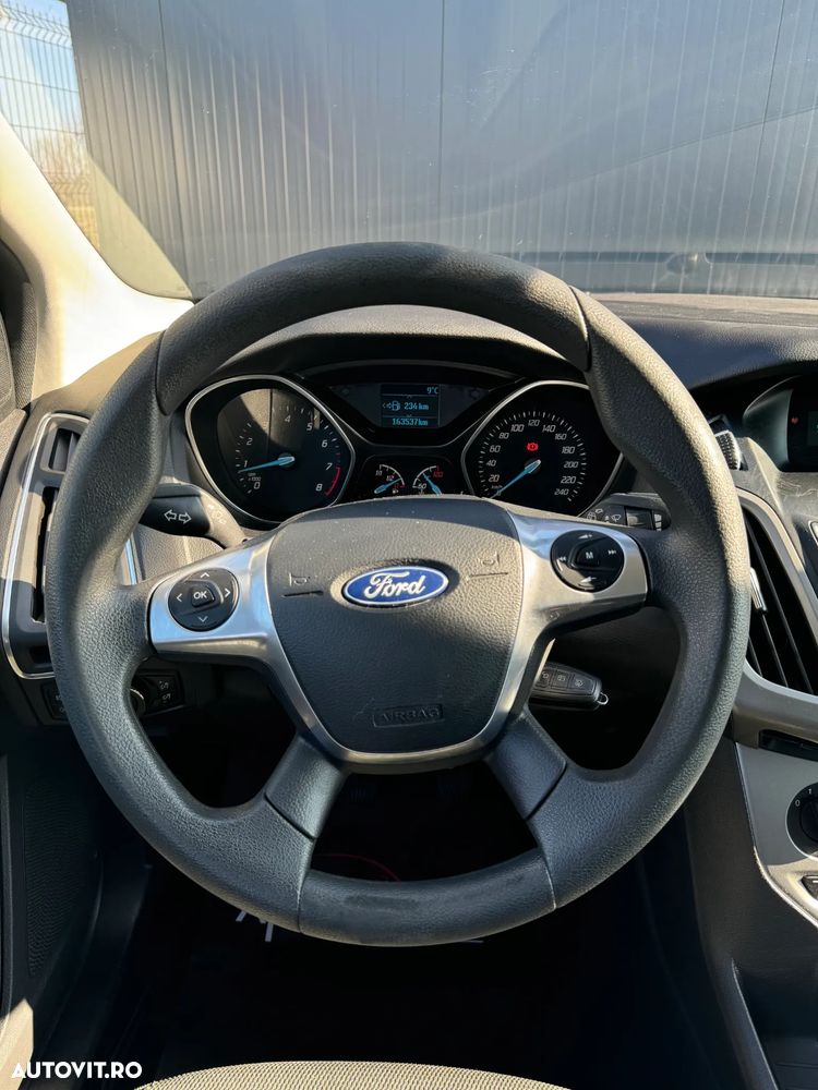 Ford Focus 1.0 EcoBoost Start-Stopp-System TREND - 10