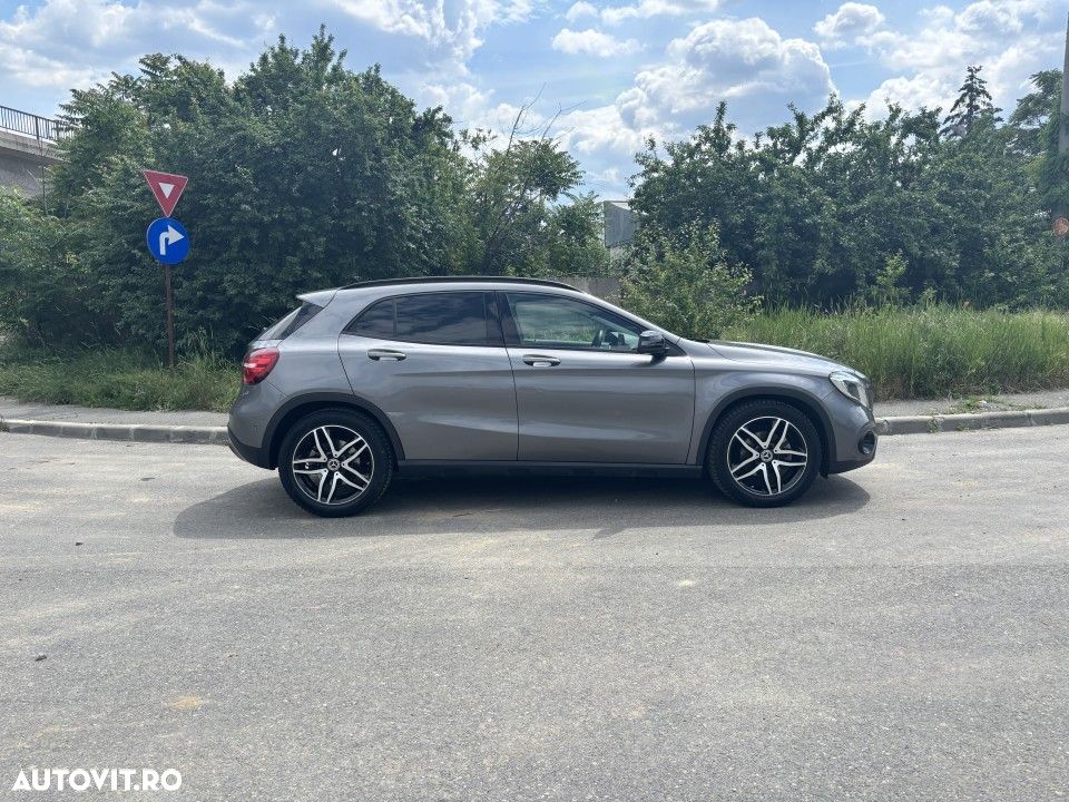 Mercedes-Benz GLA - 6