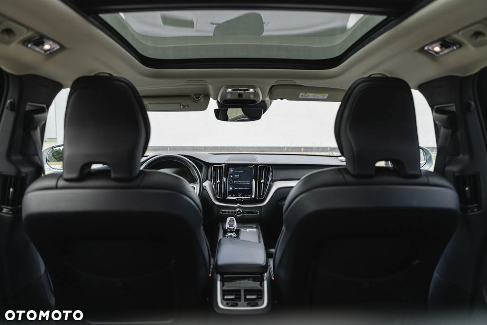 Volvo XC 60 B4 D AWD Inscription - 23