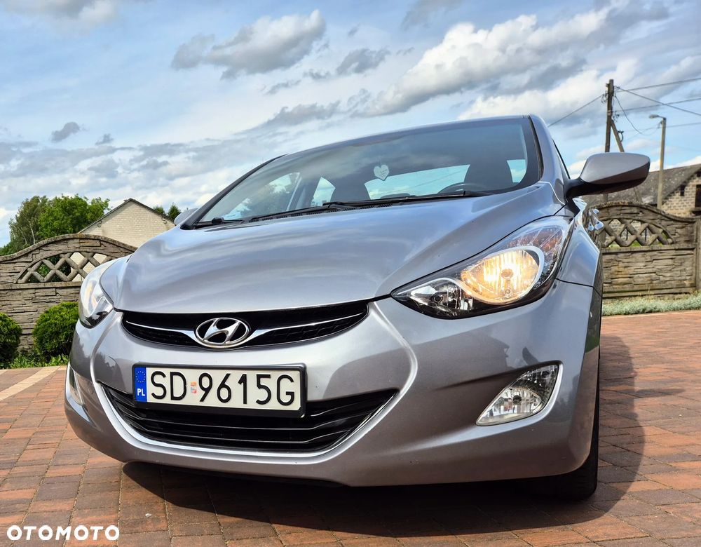 Hyundai Elantra 1.6 Comfort - 1