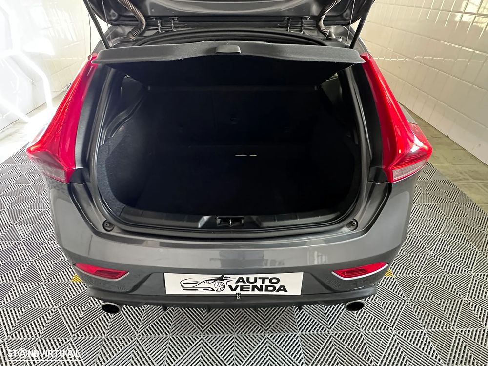 Volvo V40 1.6 D2 R-Design - 12