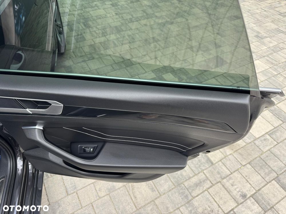 Volkswagen Arteon 2.0 TDI R-Line DSG - 32