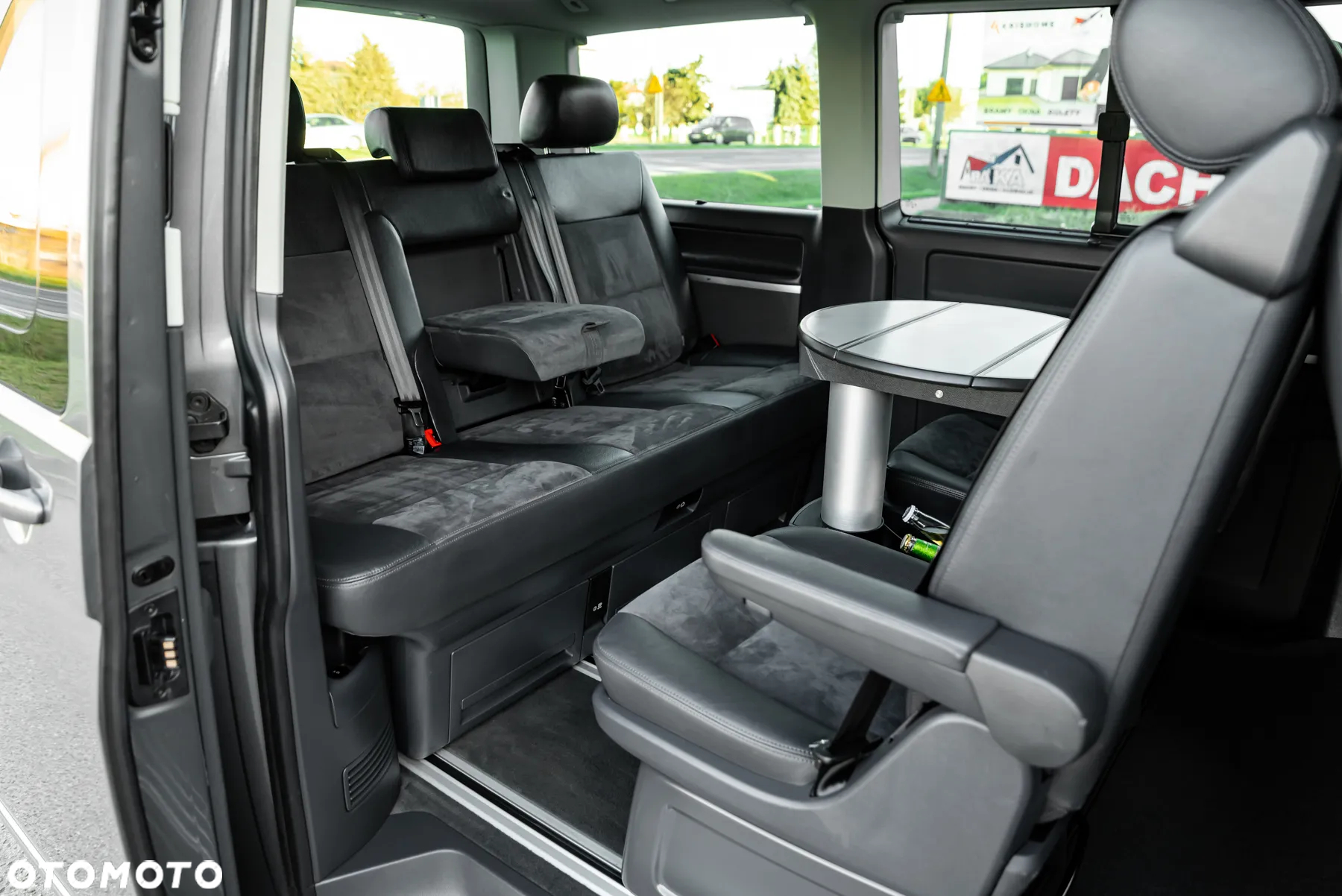 Volkswagen Multivan - 30