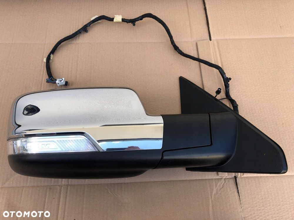 DODGE RAM 1500 V 5 2019 2024 LUSTERKO PRAWE CHROMOWANE 17PIN  KAMERA