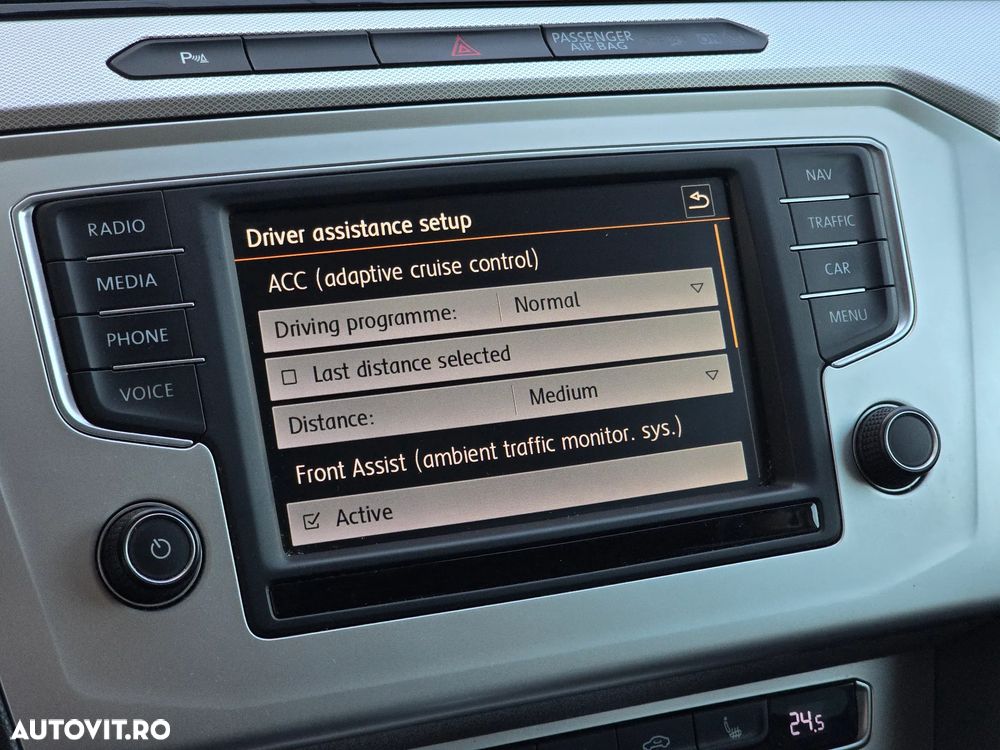 Volkswagen Passat - 23