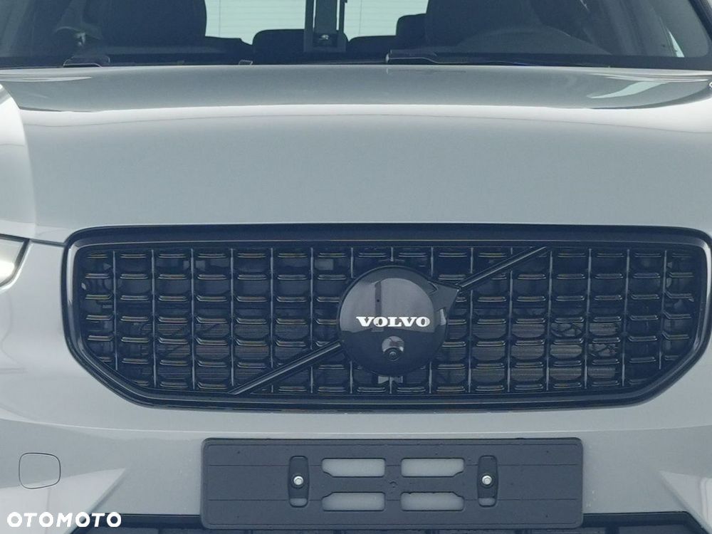 Volvo XC 40 B3 B DKG Plus Black Edition - 4