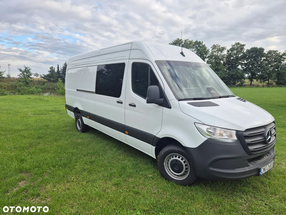 Mercedes-Benz Sprinter - 2