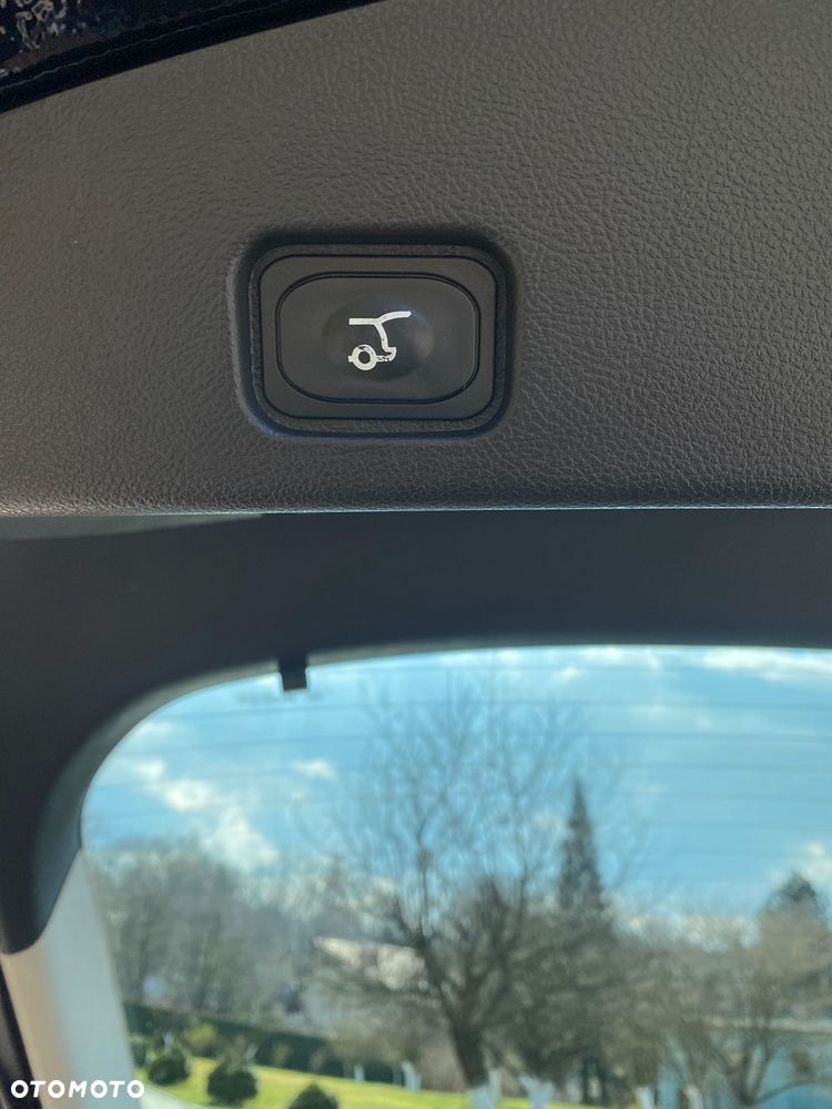 Ford Mondeo 2.0 EcoBlue ST-Line - 24