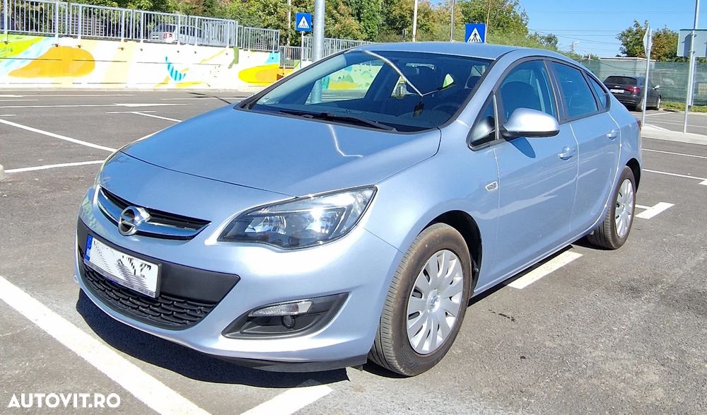 Opel Astra - 1