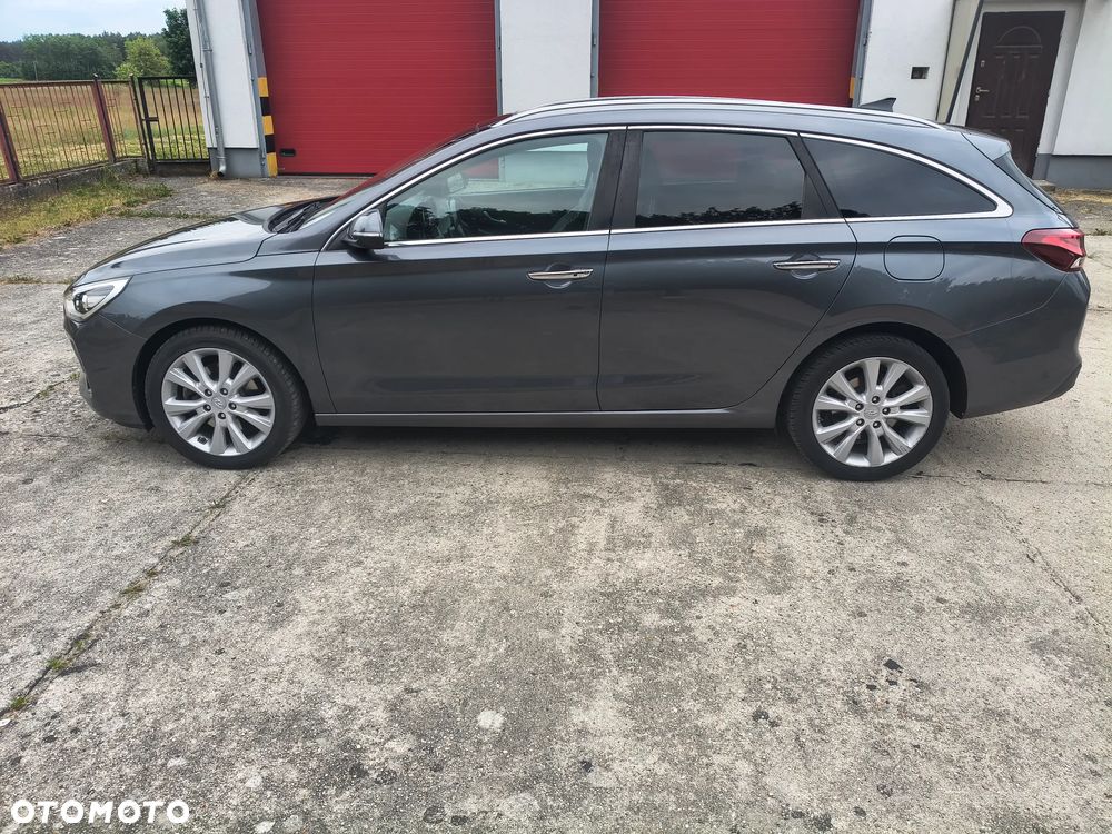 Hyundai i30 1.6 CRDI DCT Premium - 3
