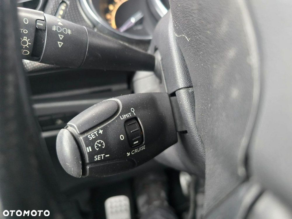 Citroën DS3 1.6 THP SportChic - 29