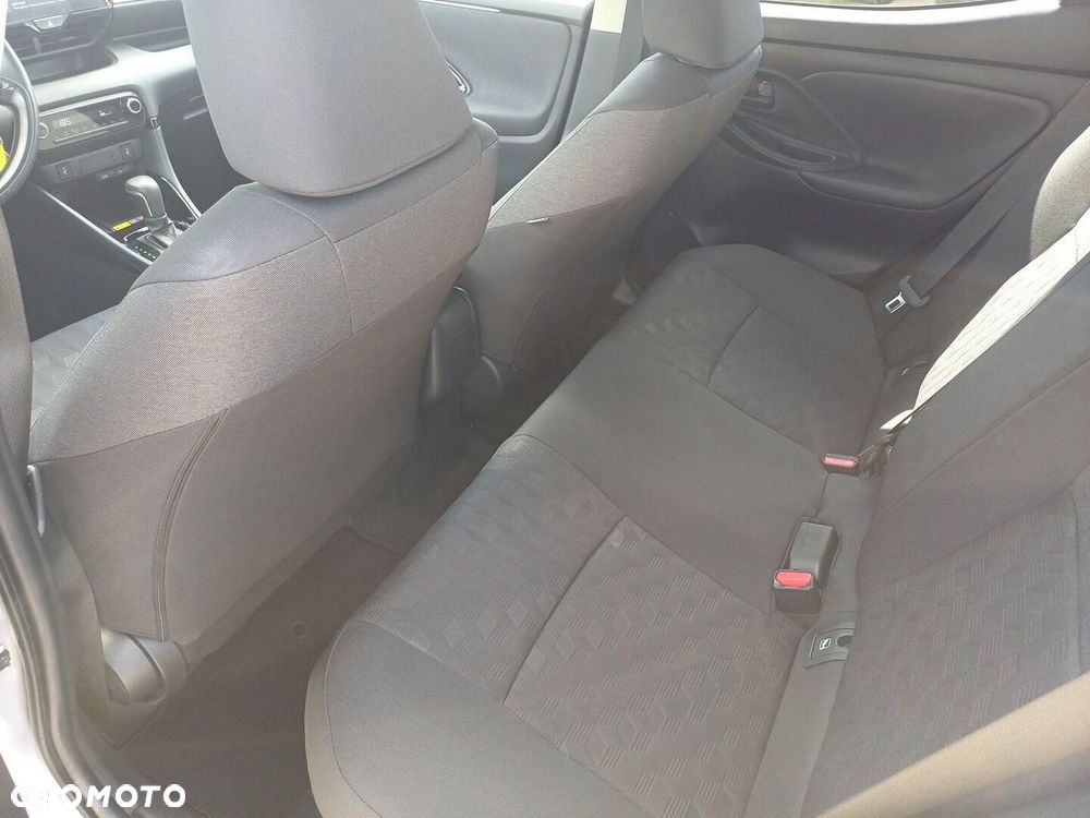 Toyota Yaris Hybrid 1.5 Style - 10