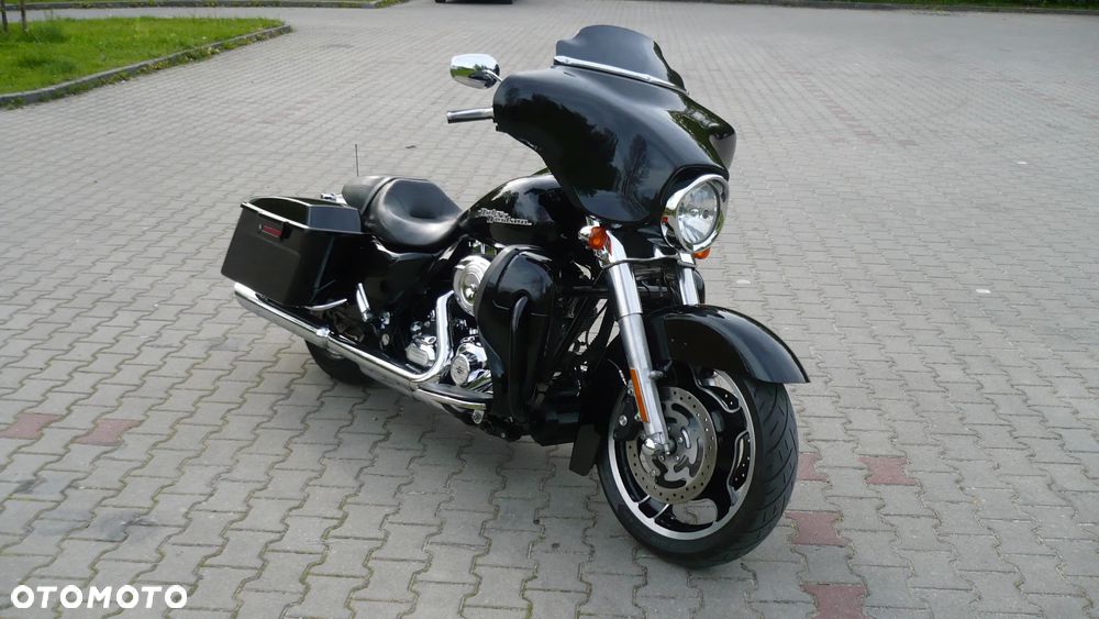 Harley-Davidson Touring Street Glide - 3
