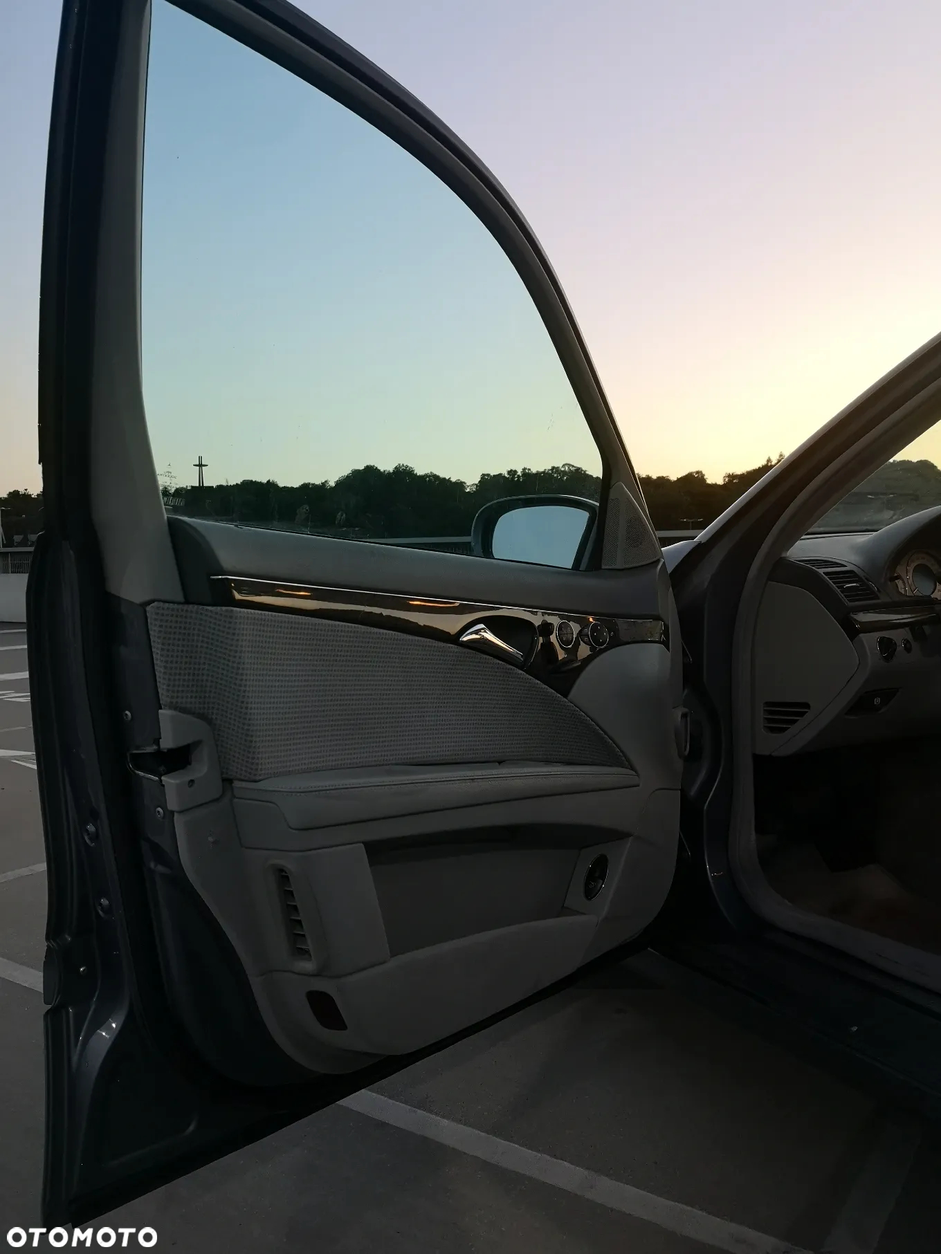 Mercedes-Benz Klasa E 500 Avantgarde - 13