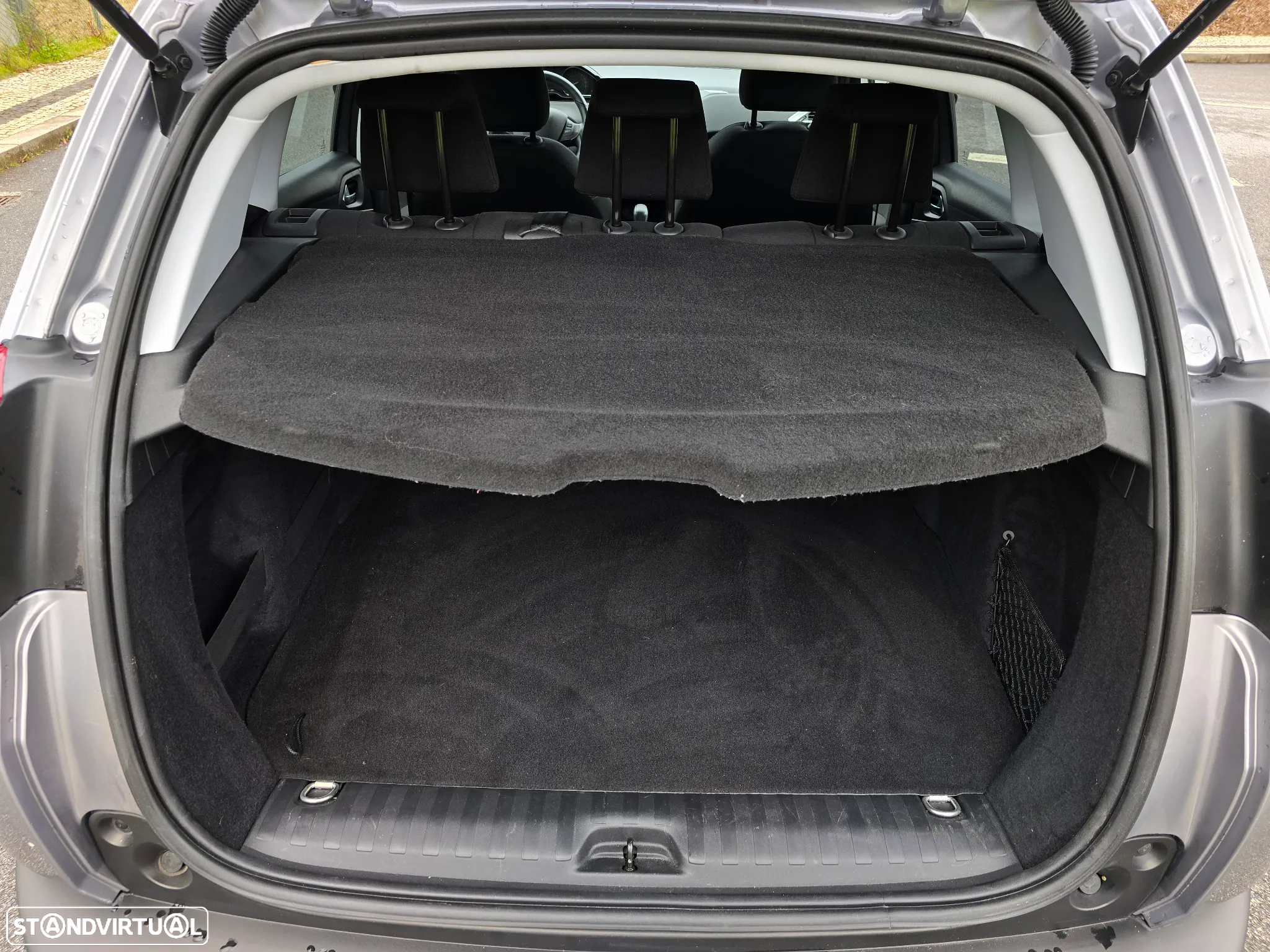 Peugeot 2008 1.2 PureTech Style - 27
