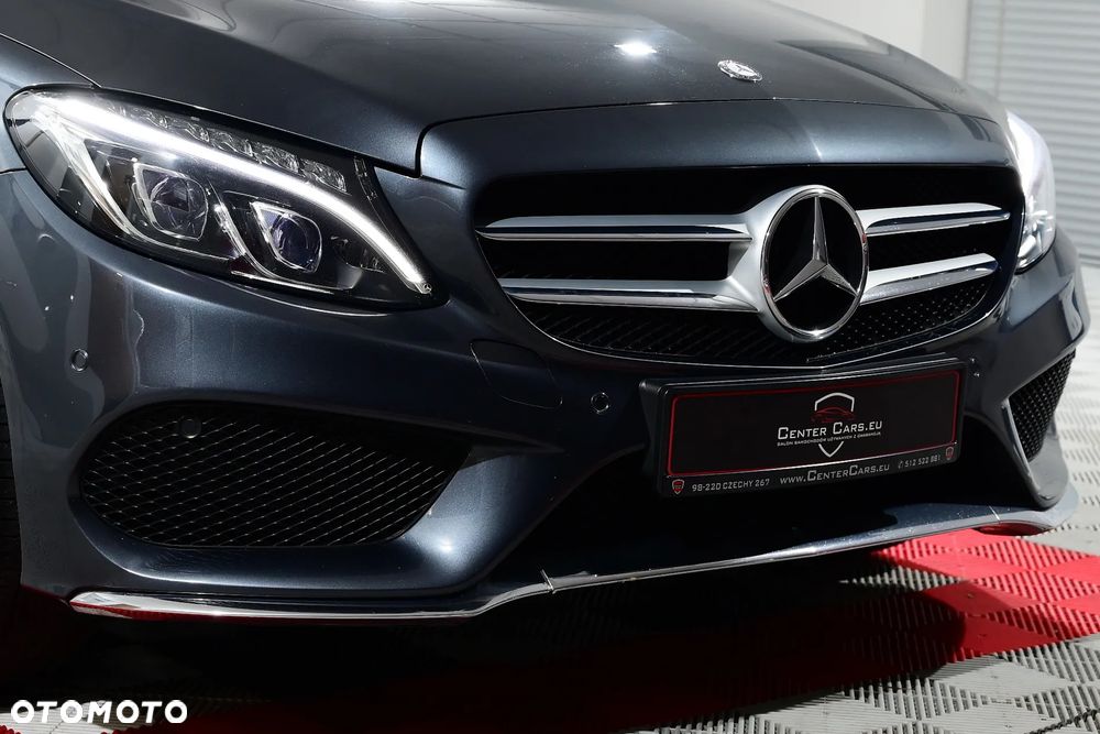 Mercedes-Benz Klasa C 180 AMG Line - 32