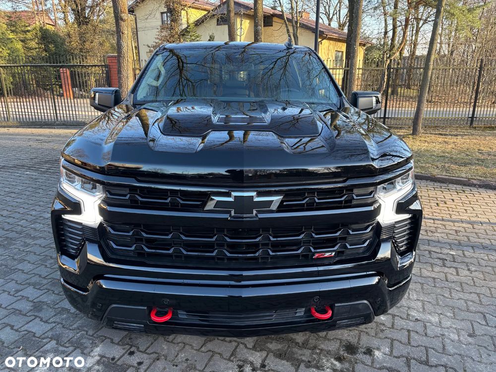 Chevrolet Silverado - 13