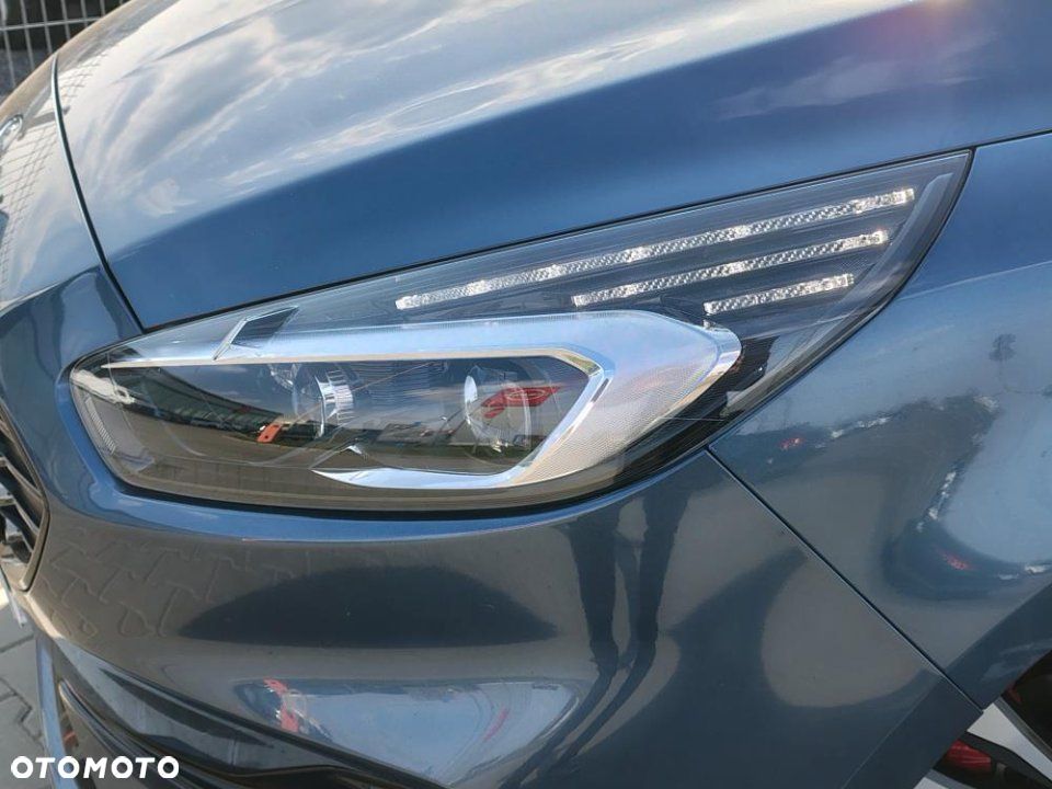 Ford S-Max - 11