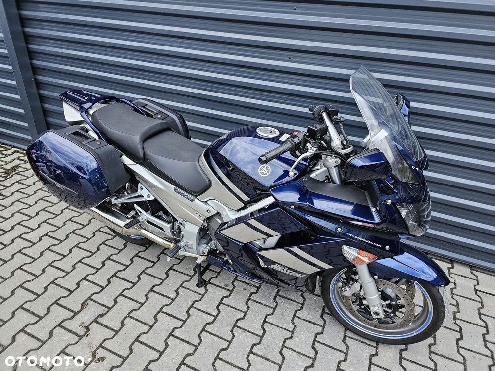 Yamaha FJR - 9