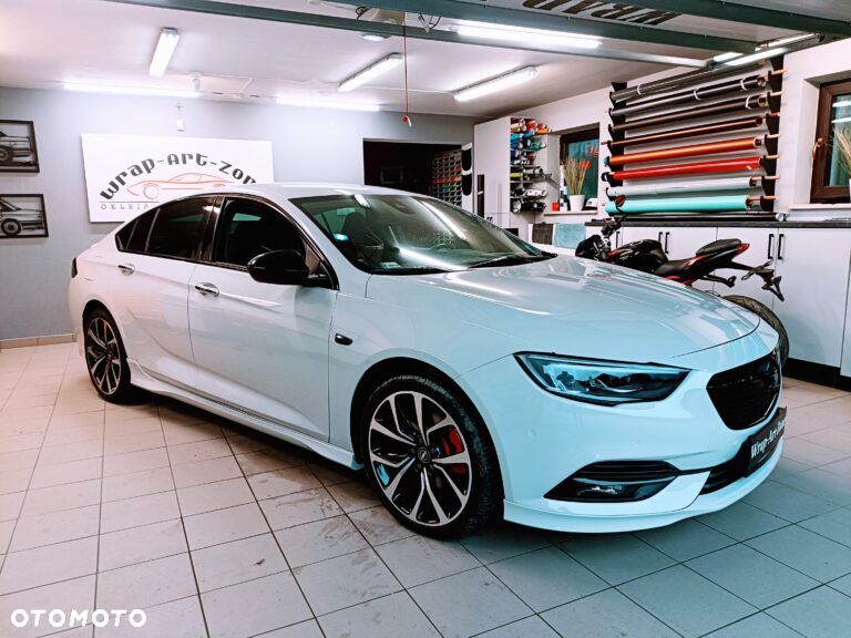 Opel Insignia - 16