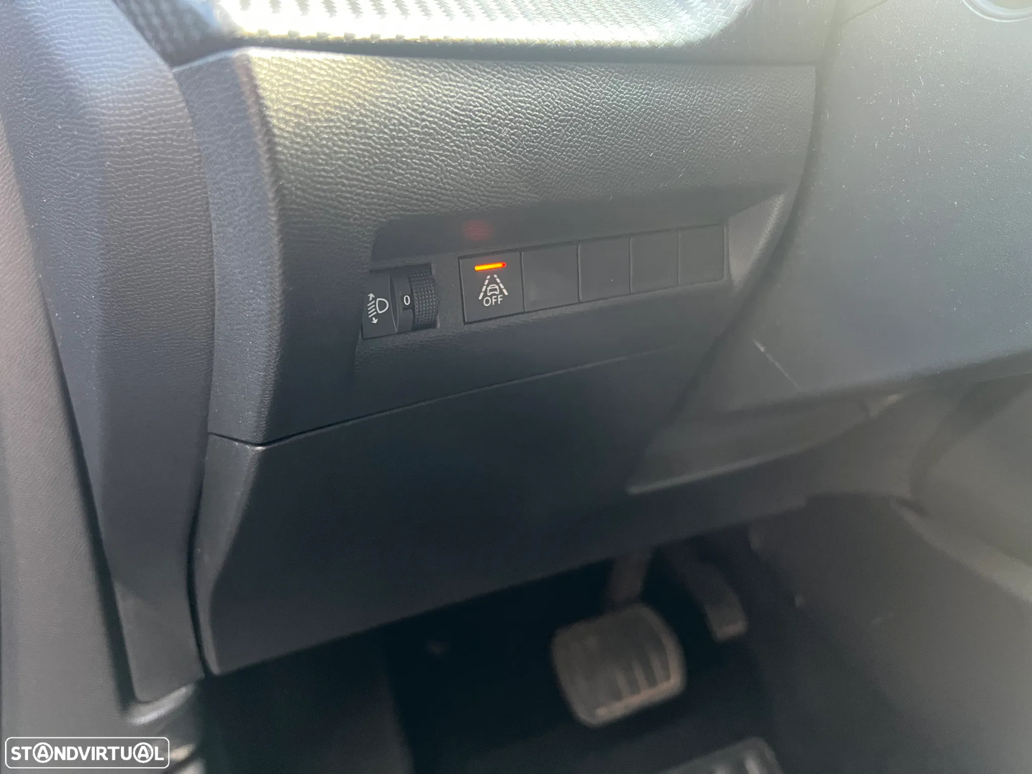 Peugeot 2008 1.2 PureTech Active Pack EAT8 - 7