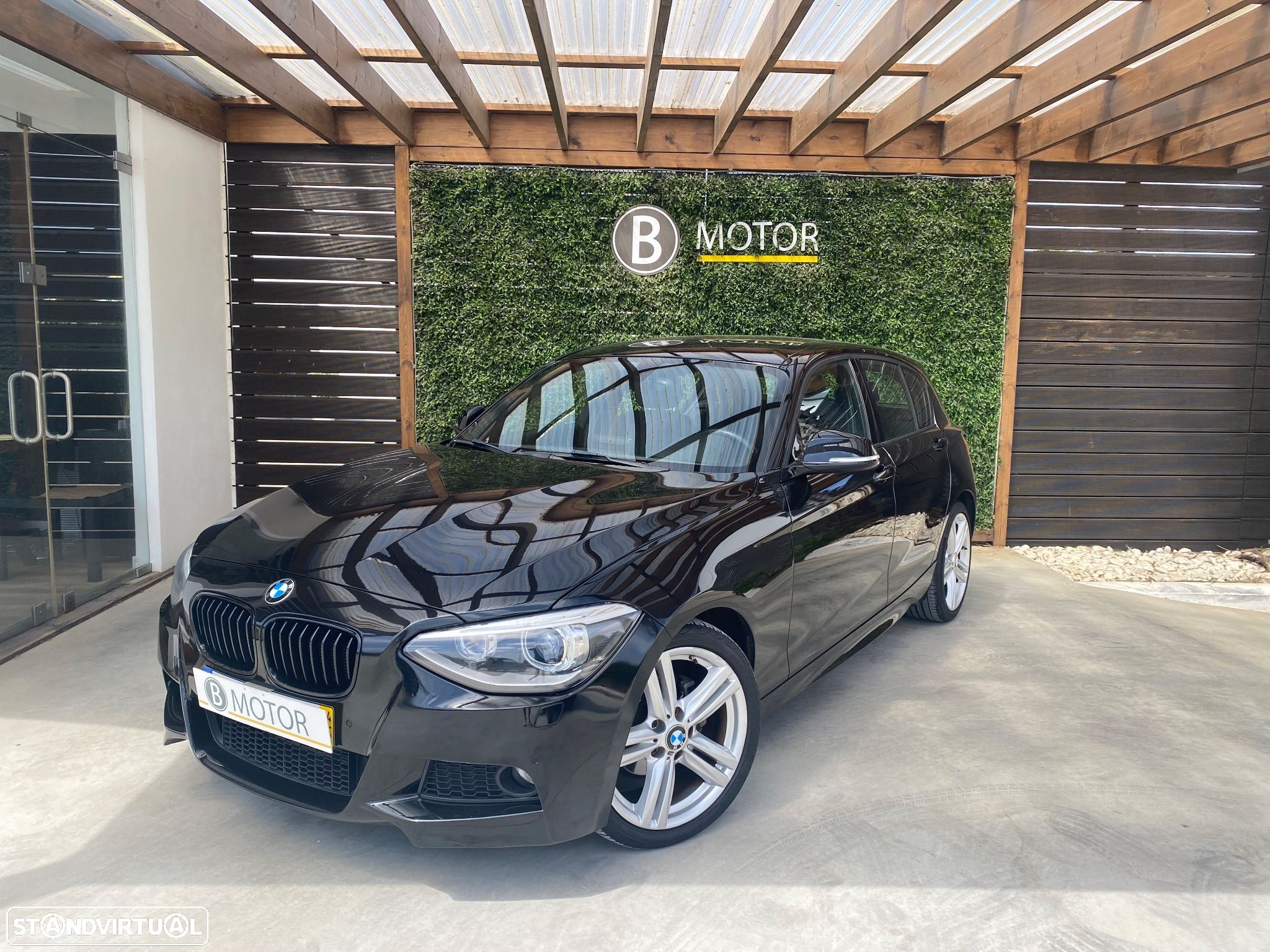 BMW 116 d Pack M - 1