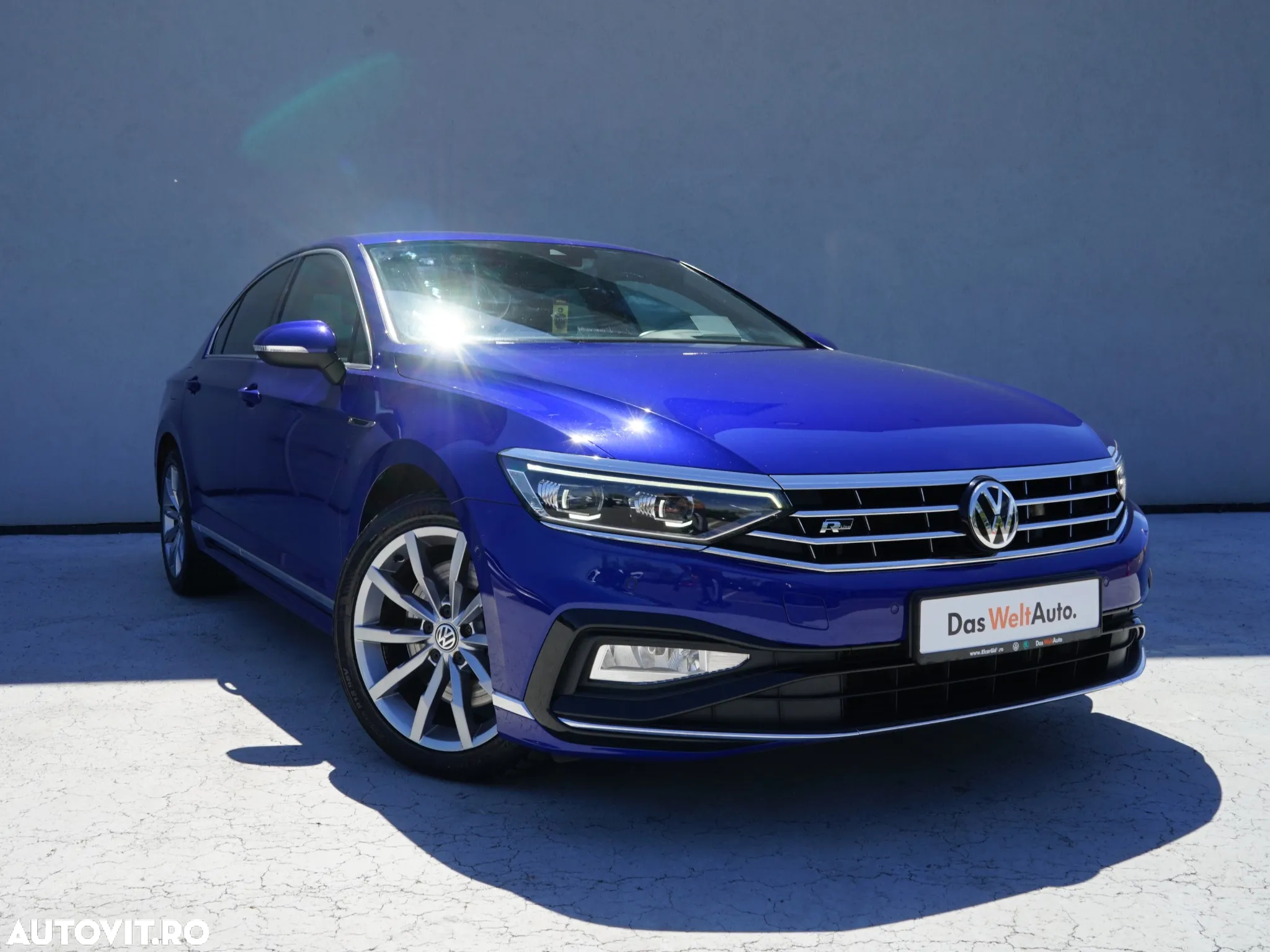 Volkswagen Passat - 8