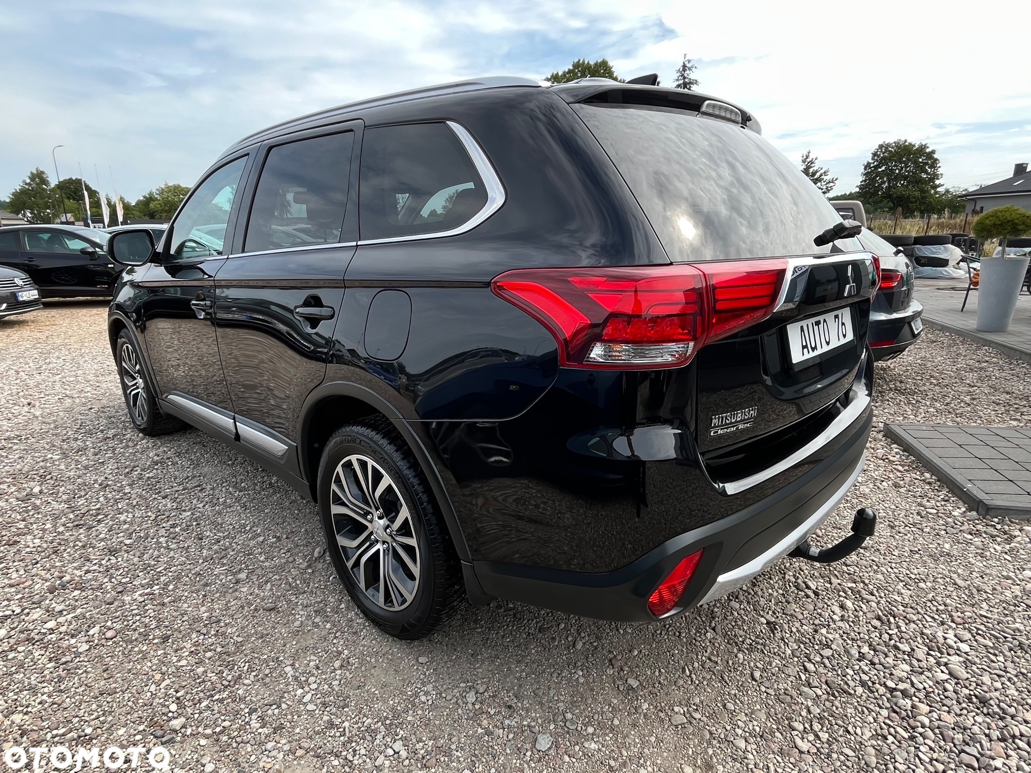 Mitsubishi Outlander 2.0 2WD CVT Edition+ - 2