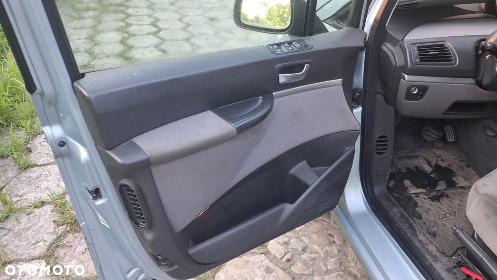 Na części Peugeot 807 silnik 2.0 HDI 107 KM RHM (DW10ATED4) lakier EYL skrzynia maska zderzak drzwi klapa szyba fotel kanapa lusterko lampa deska GWARANCJA !!! Przód Tył Zestaw Komplet Drzwi Klapa Zderzak Błotnik Maska Grill Atrapa Szyba Pas Lampa Lusterko Boczki Fotel Kanapa Kokpit Deska Rozdzielcza Przełącznik Włącznik Sterownik Przewody Wiązka Instalacja Moduł Komputer Czujnik Listwa Pompa Alternator Wtryski Głowica Rozrusznik Kompresor Sprzęgło Dwumas Silnik  Skrzynia ABS Klimatyzacji Paliwa Wspomagania Kolektor Turbina Przepustnica Zawór Chłodnica Koło Hak Belka Sanki Zawieszenie Mcpherson Półoś Amortyzator Wydech Tłumik Zacisk Most - 12