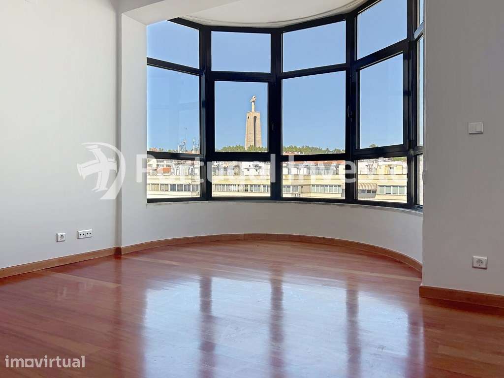 T4 num piso inteiro, 218 m² de espaço, luz e liberdade no centro de... - Grande imagem: 5/35