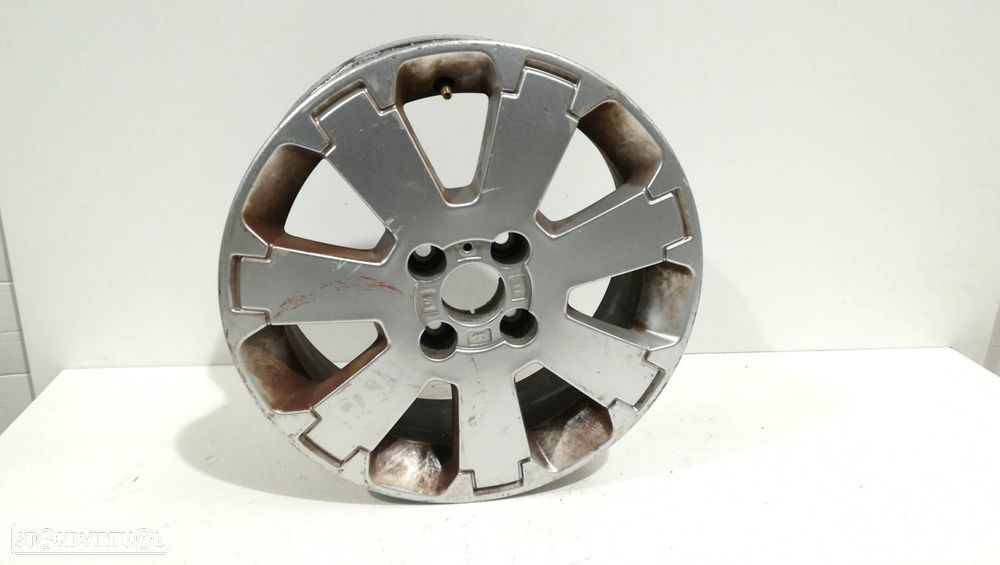 PNEU OPEL MERIVA - 1