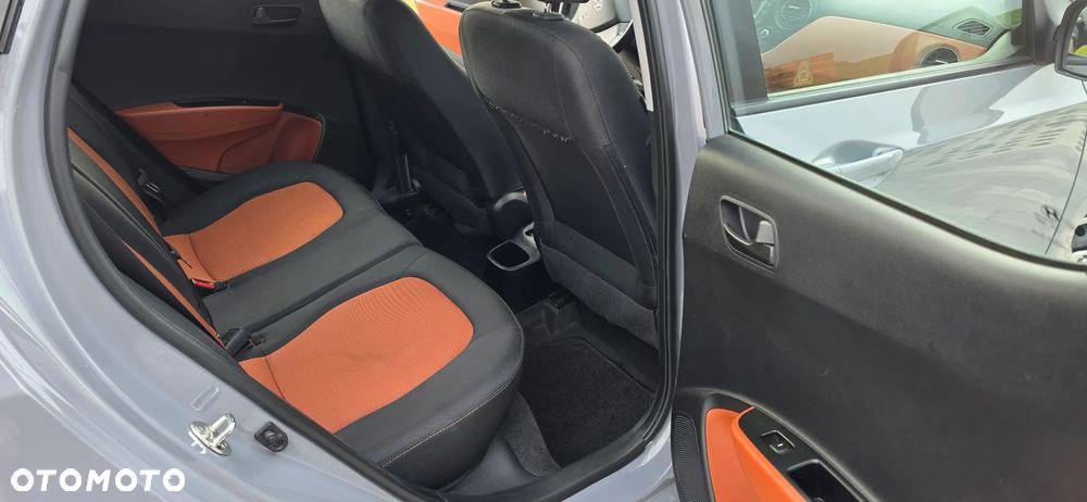Hyundai i10 - 11